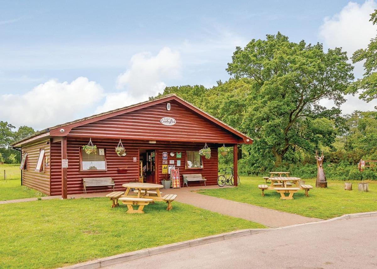 Woodhall Country Park Lodges Woodhall Spa Exterior photo