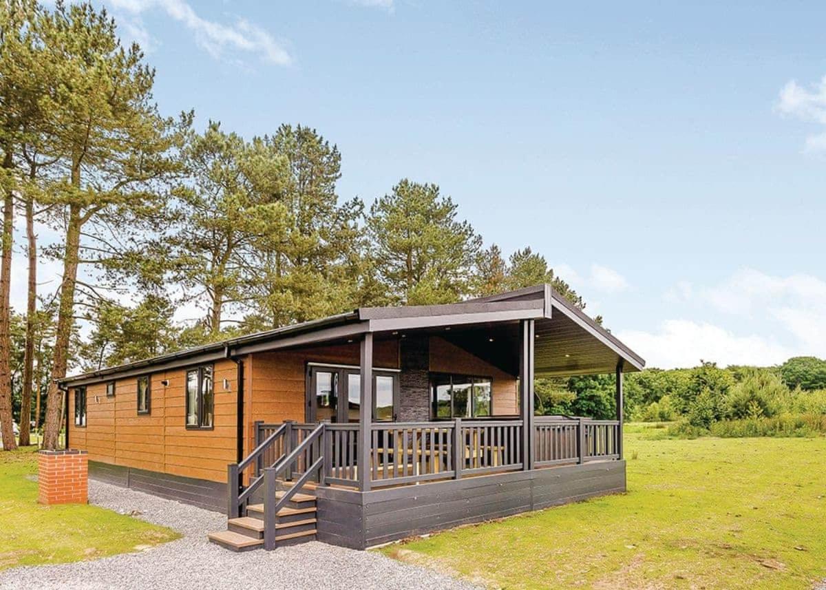 Woodhall Country Park Lodges Woodhall Spa Exterior photo