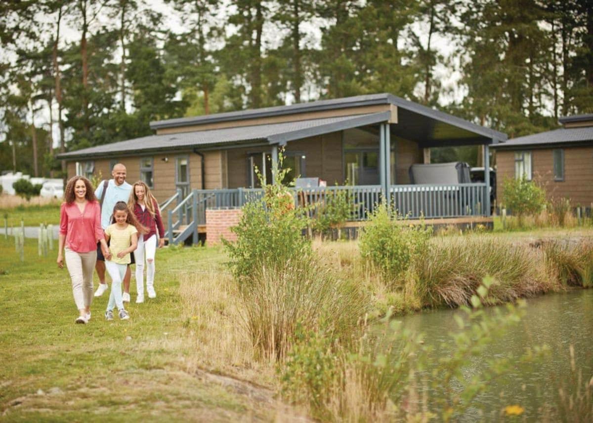 Woodhall Country Park Lodges Woodhall Spa Exterior photo